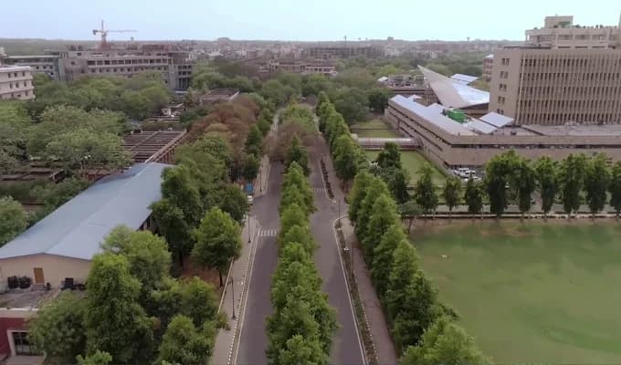 IIT Delhi (Indian Institute of Technology Delhi) campus 3
