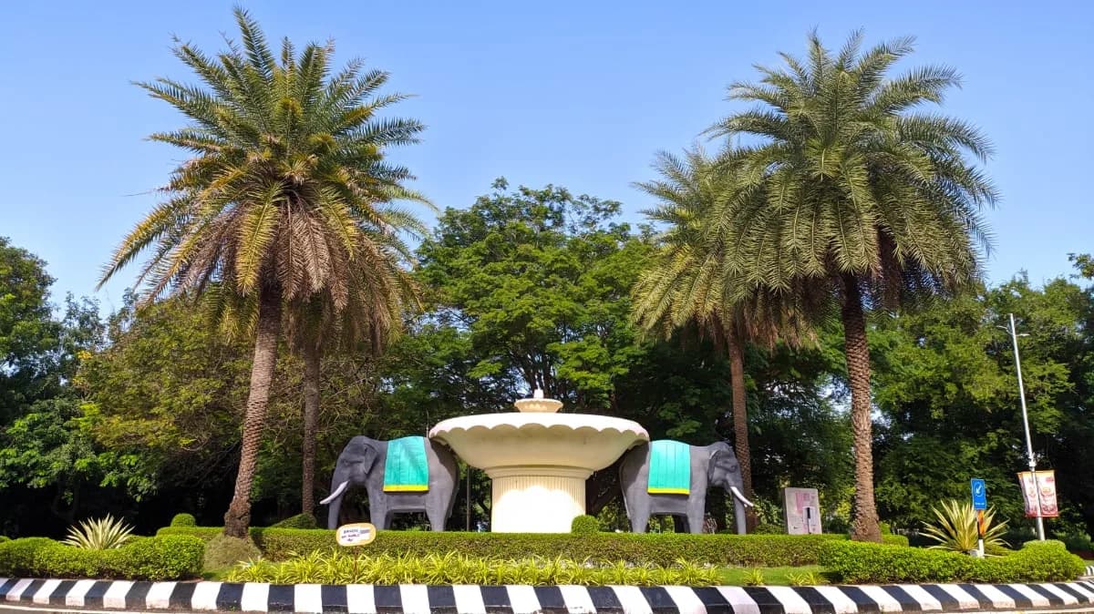 IIT Madras (INDIAN INSTITUTE OF TECHNOLOGY Madras) campus 2