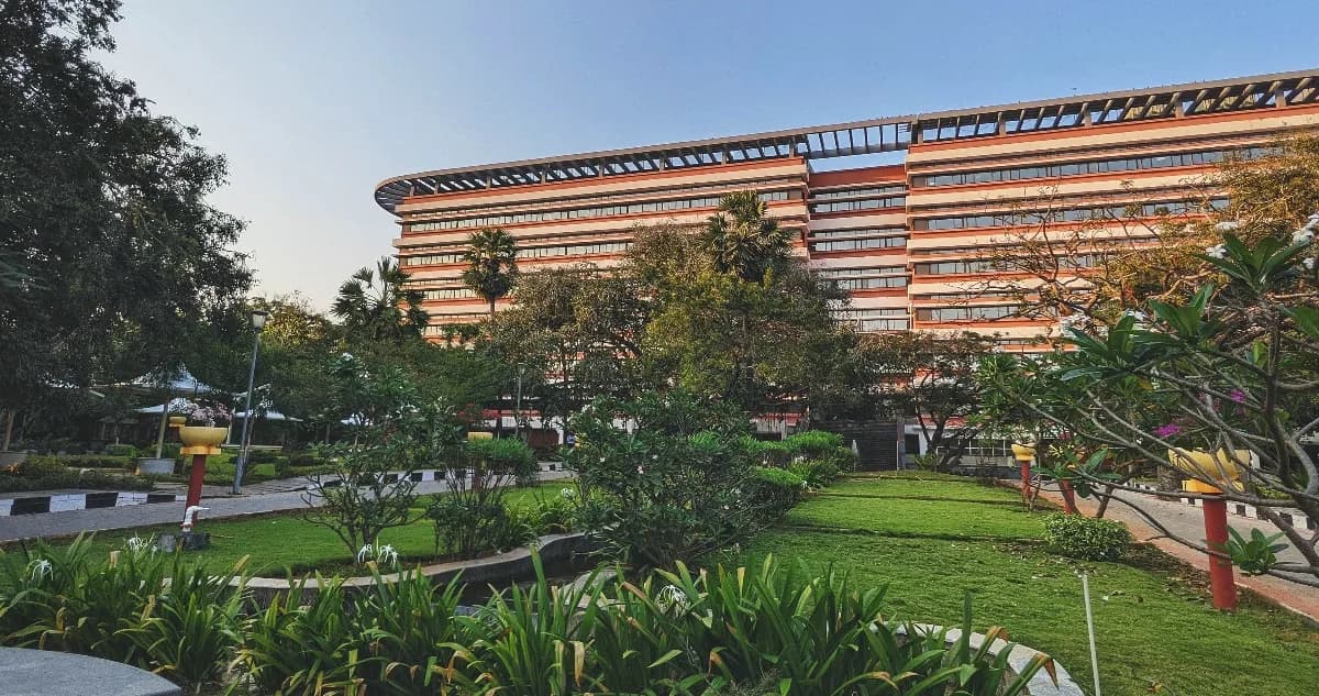 IIT Madras (INDIAN INSTITUTE OF TECHNOLOGY Madras) campus