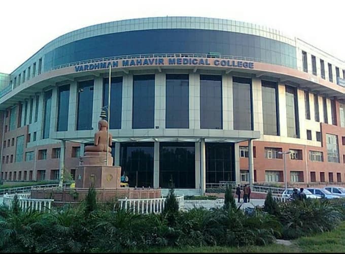 VMMC(Vardhman Mahavir Medical College) campus 3